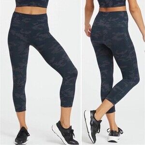 Spanx Size S Look At Me Now Camo Printed Seamless Crop Cropped Leggings
